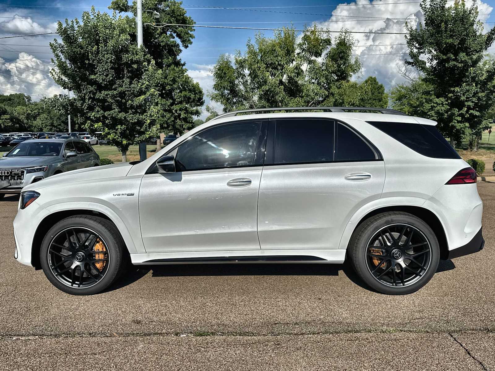 Thumbnail: 2026 Mercedes-Benz GL-Class - 5