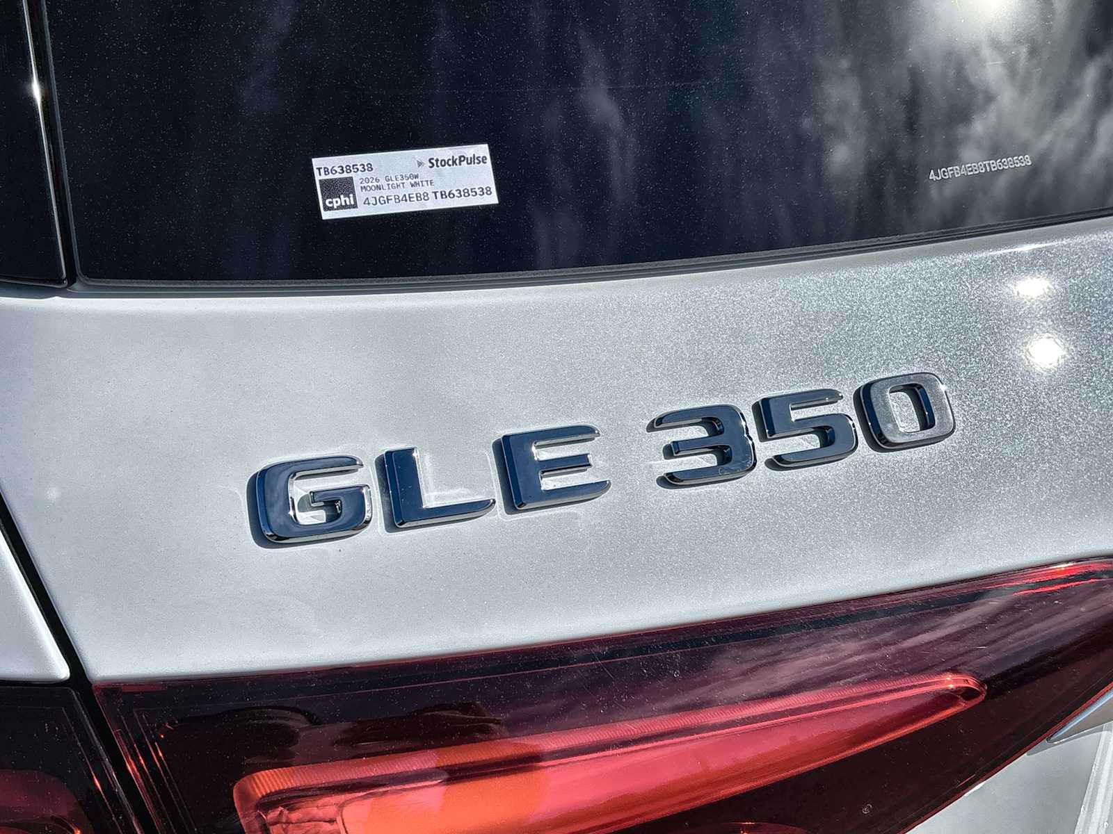 Thumbnail: 2026 Mercedes-Benz GLE - 15