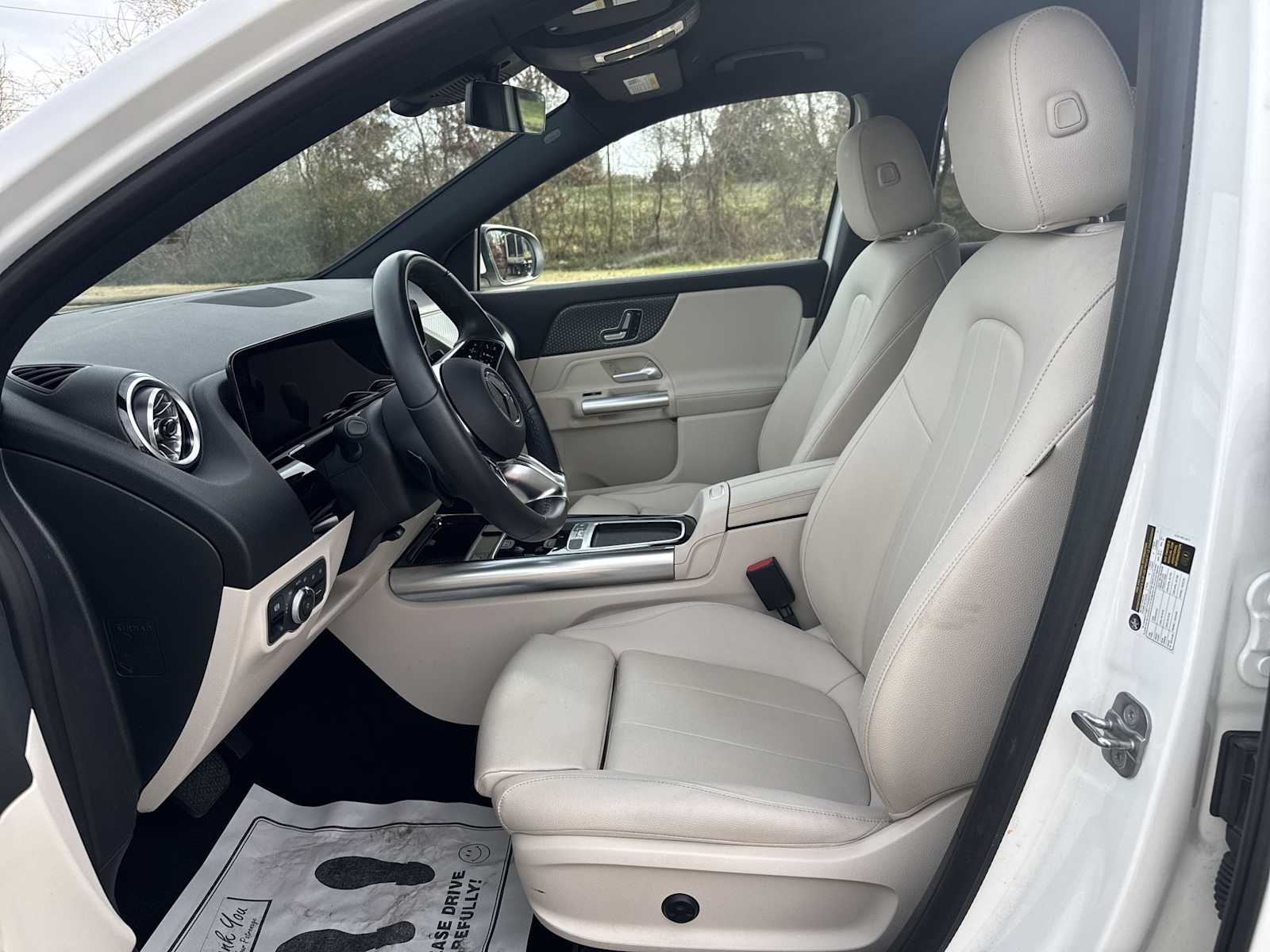 Thumbnail: 2025 Mercedes-Benz GLA - 15