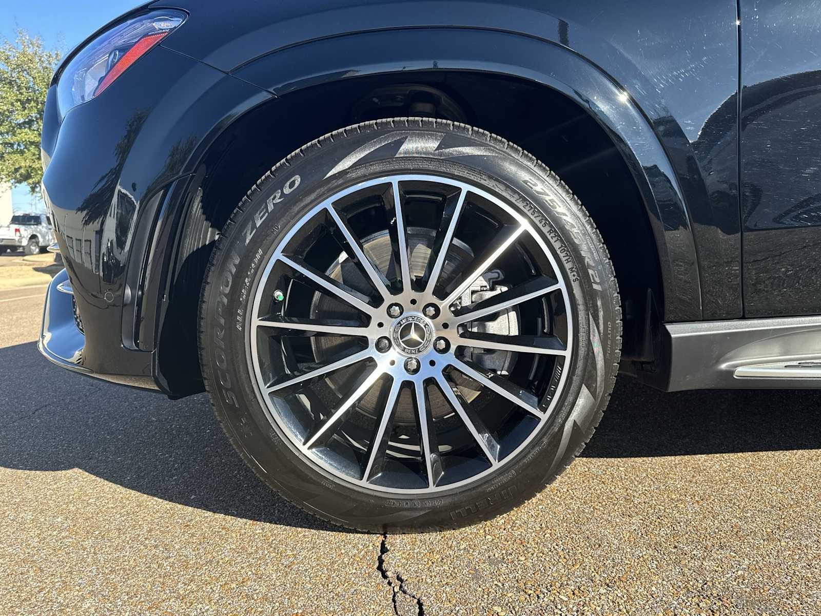 Thumbnail: 2023 Mercedes-Benz GLE - 12