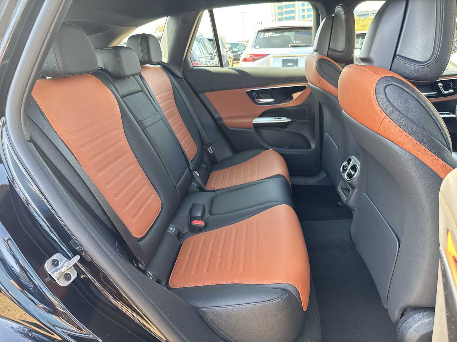 Thumbnail: 2026 Mercedes-Benz GLC - 19