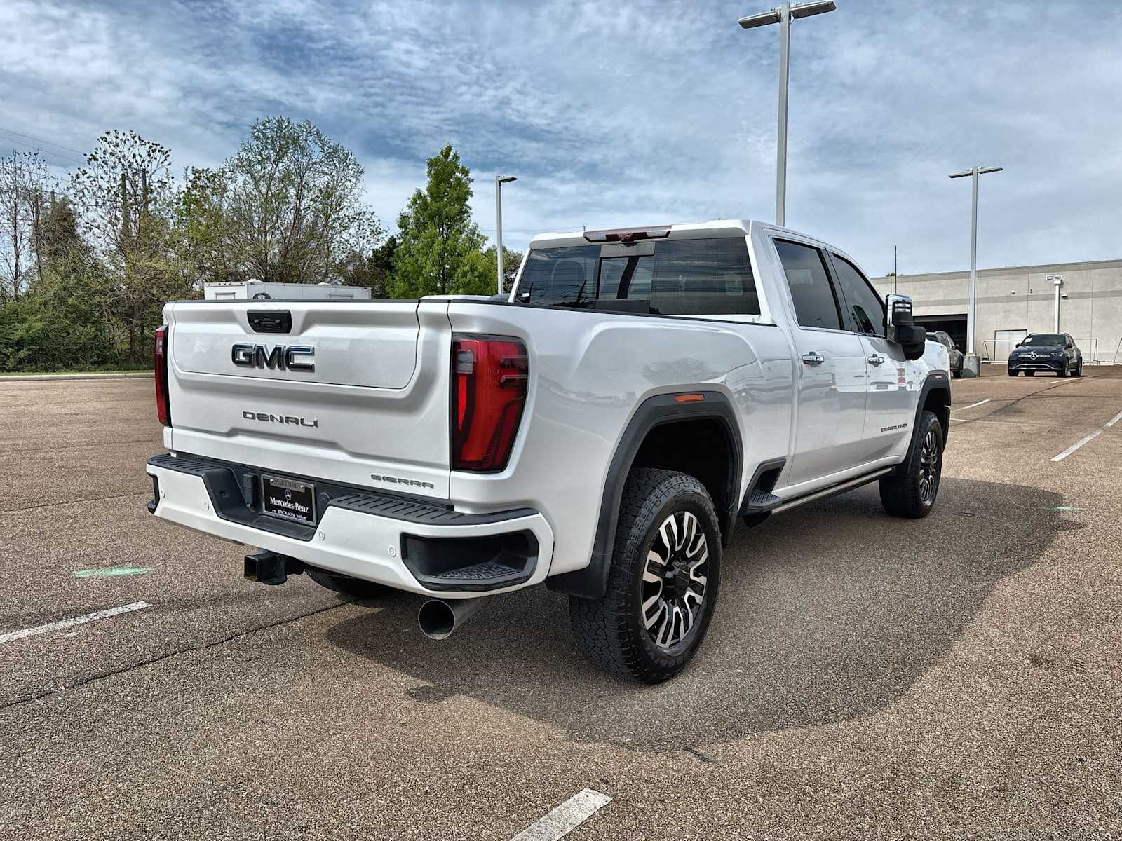 Thumbnail: 2024 GMC Sierra 3500 - 8