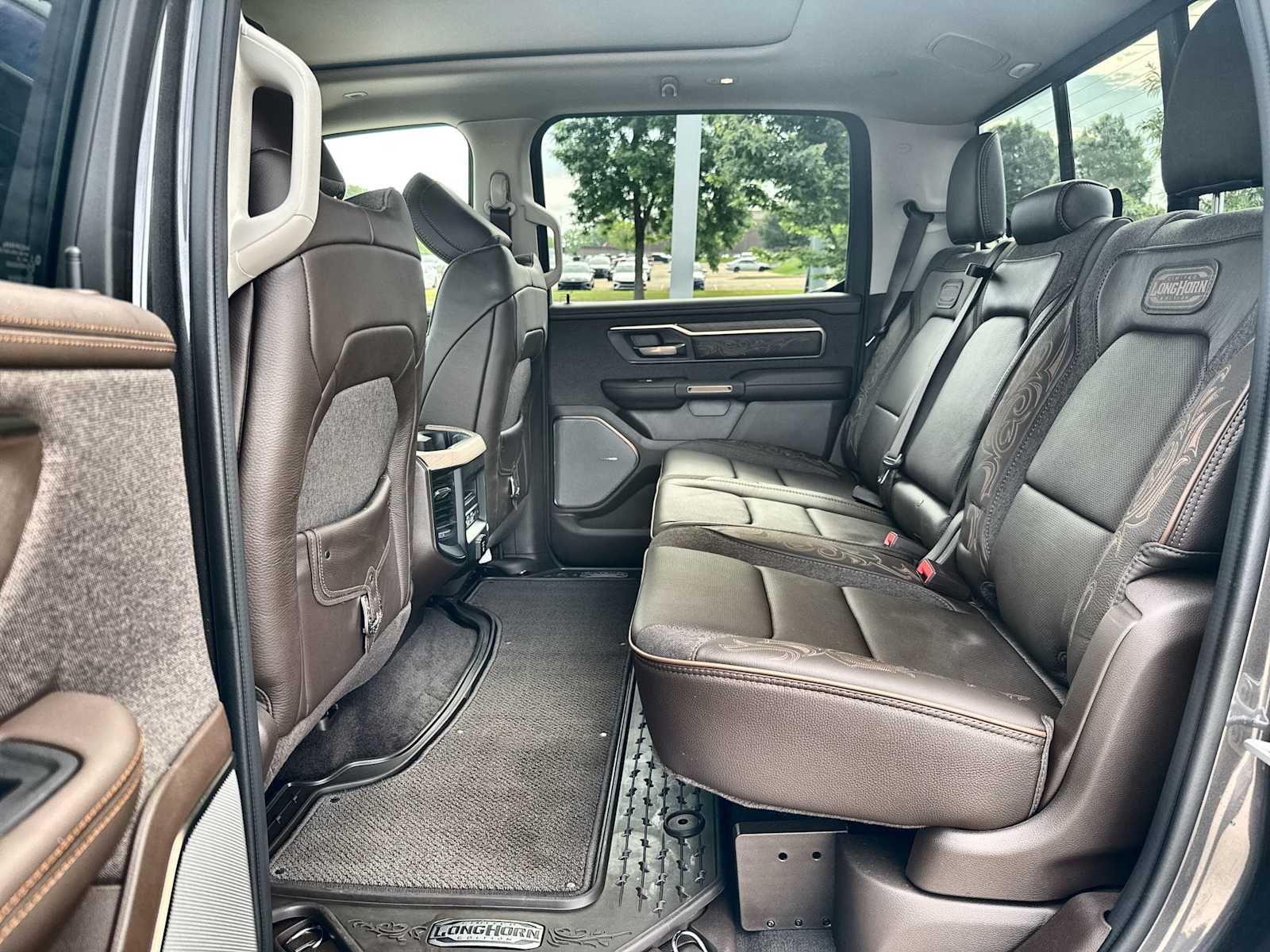 Thumbnail: 2026 RAM 1500 - 4