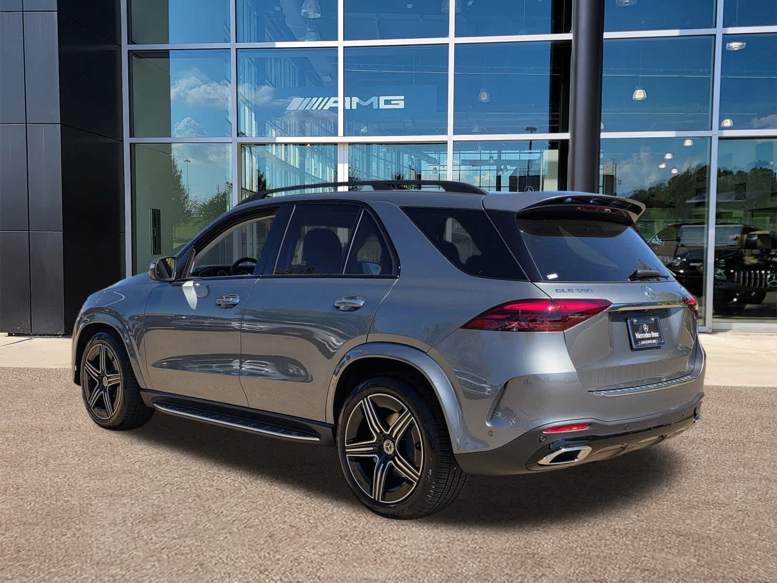 Thumbnail: 2026 Mercedes-Benz GLE - 6