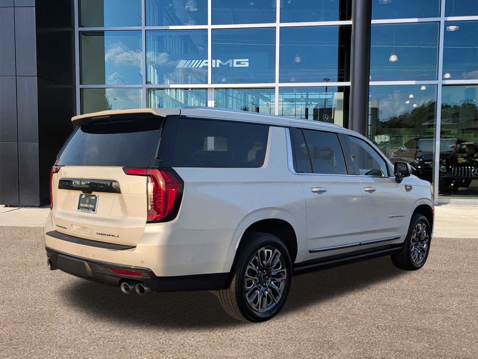 Thumbnail: 2024 GMC Yukon XL - 5