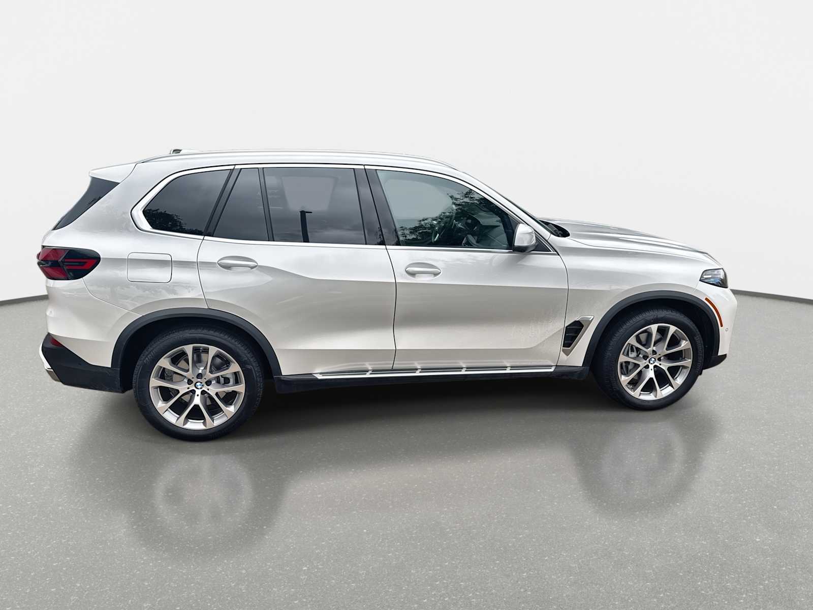 Thumbnail: 2026 BMW X5 - 9