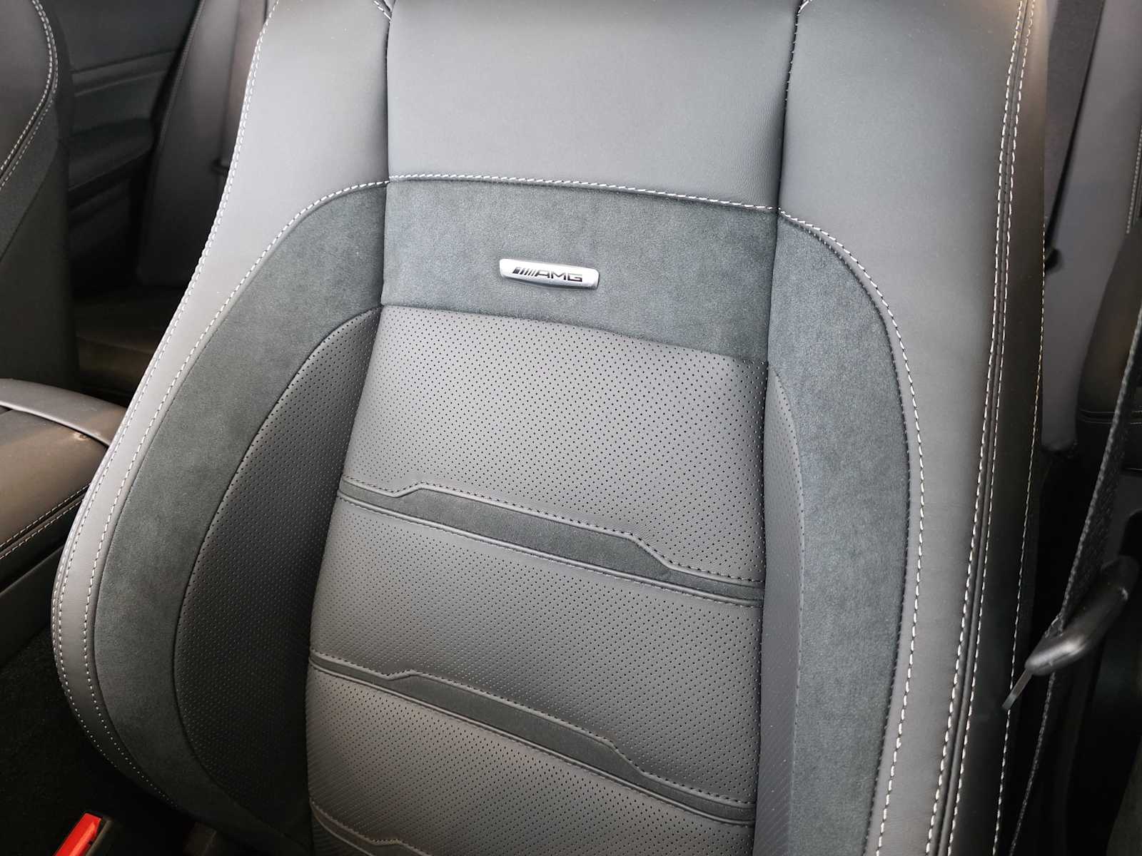 Thumbnail: 2026 Mercedes-Benz GLE - 10