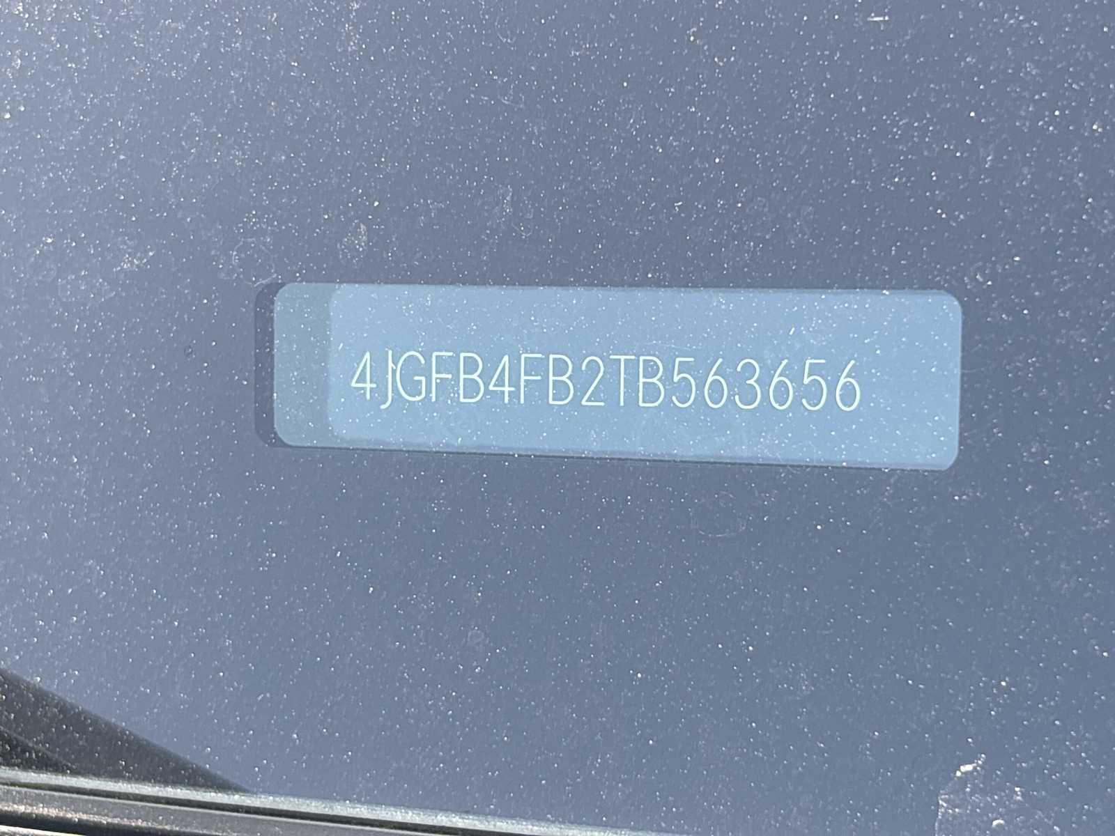 Thumbnail: 2026 Mercedes-Benz GLE - 27