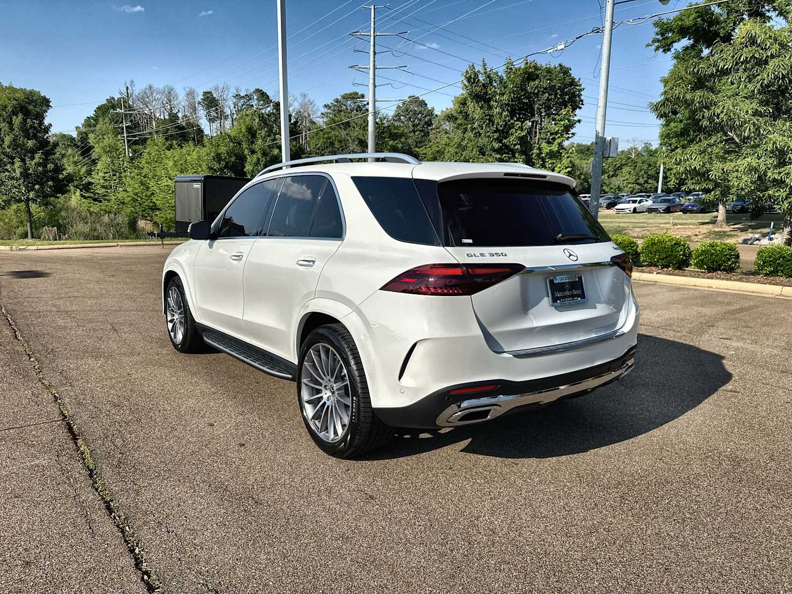 Thumbnail: 2026 Mercedes-Benz GLE - 6