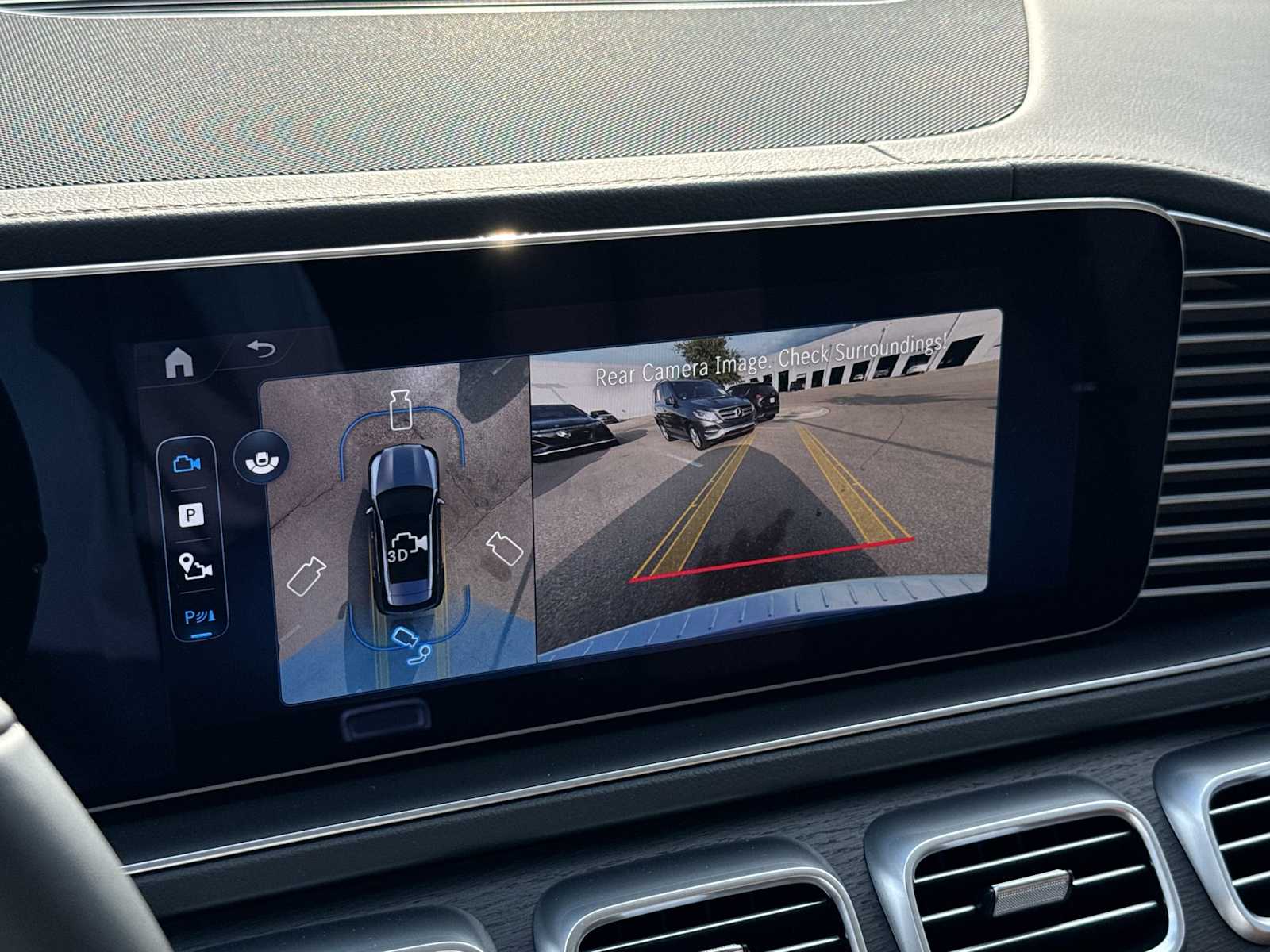 Thumbnail: 2026 Mercedes-Benz GLE - 21