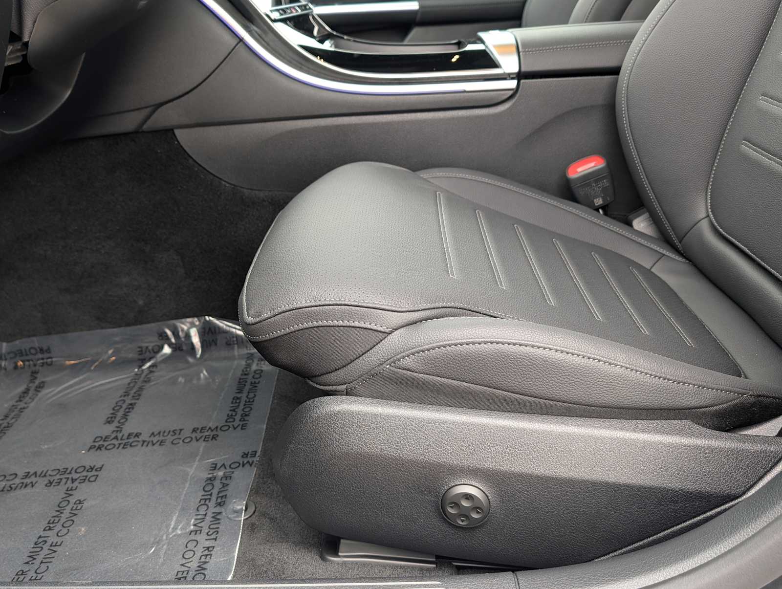 Thumbnail: 2026 Mercedes-Benz C-Class - 16