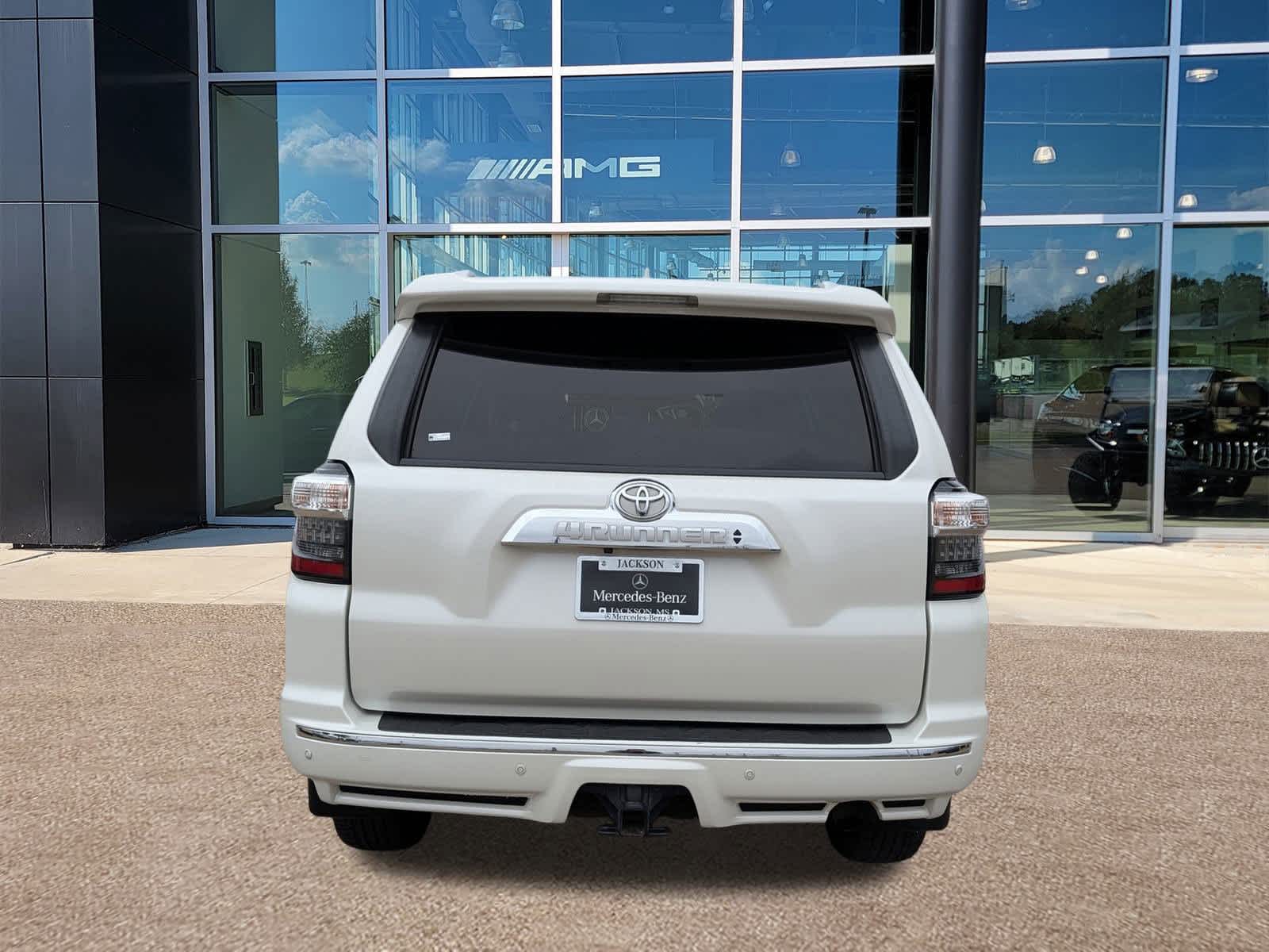 Thumbnail: 2020 Toyota 4Runner - 6