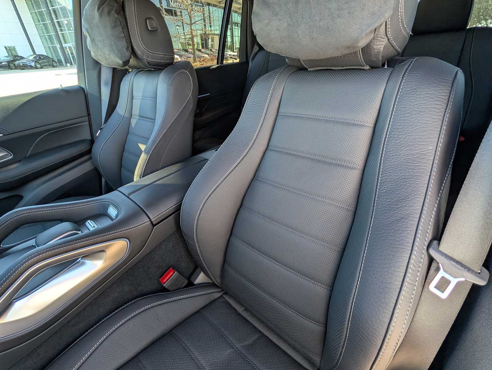 Thumbnail: 2026 Mercedes-Benz GLS - 17