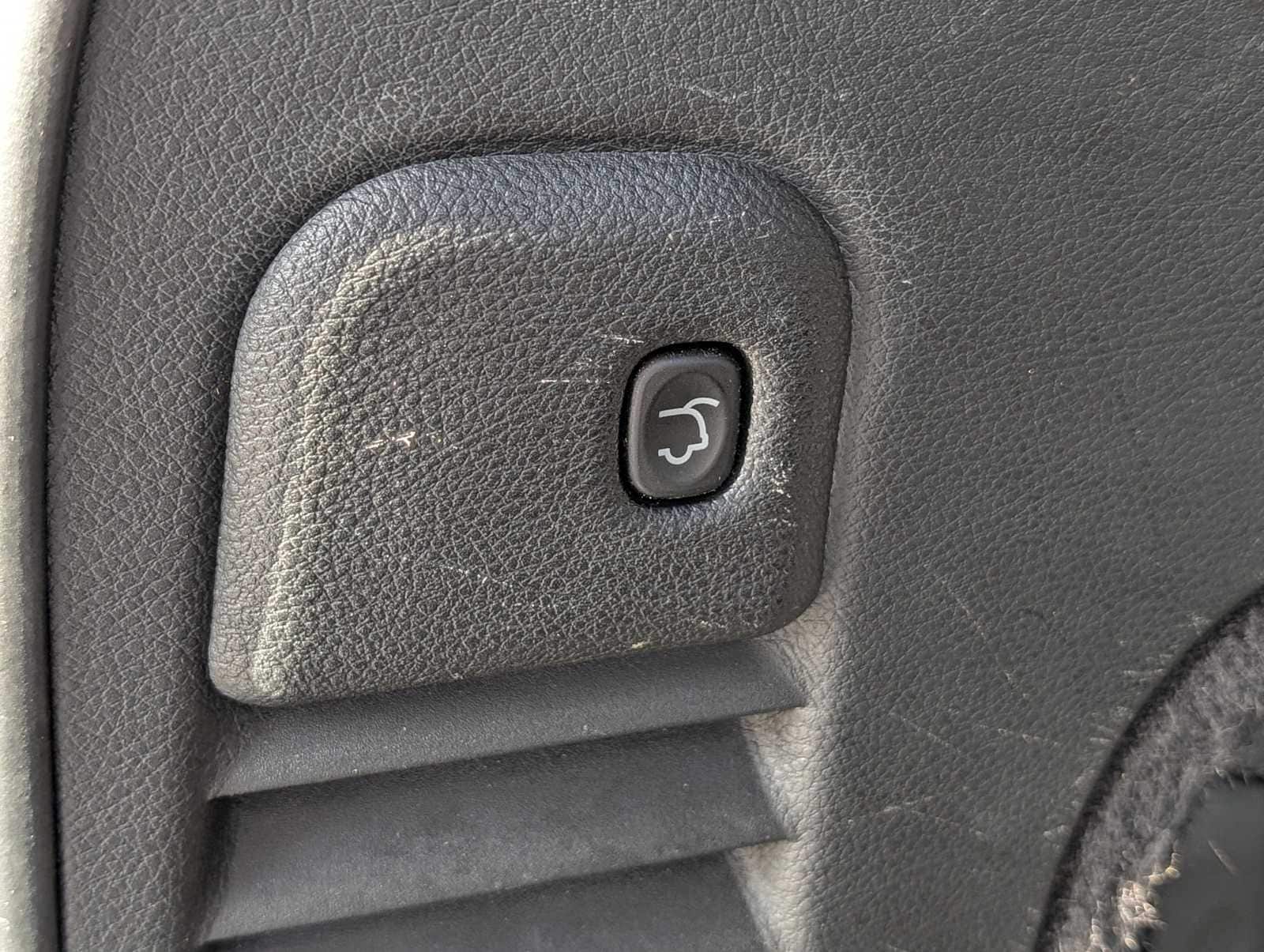 Thumbnail: 2015 Jeep Grand Cherokee - 30