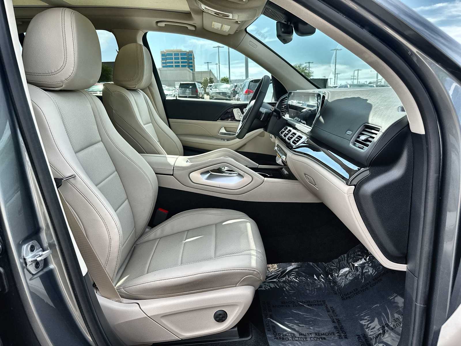 Thumbnail: 2026 Mercedes-Benz GLE - 9