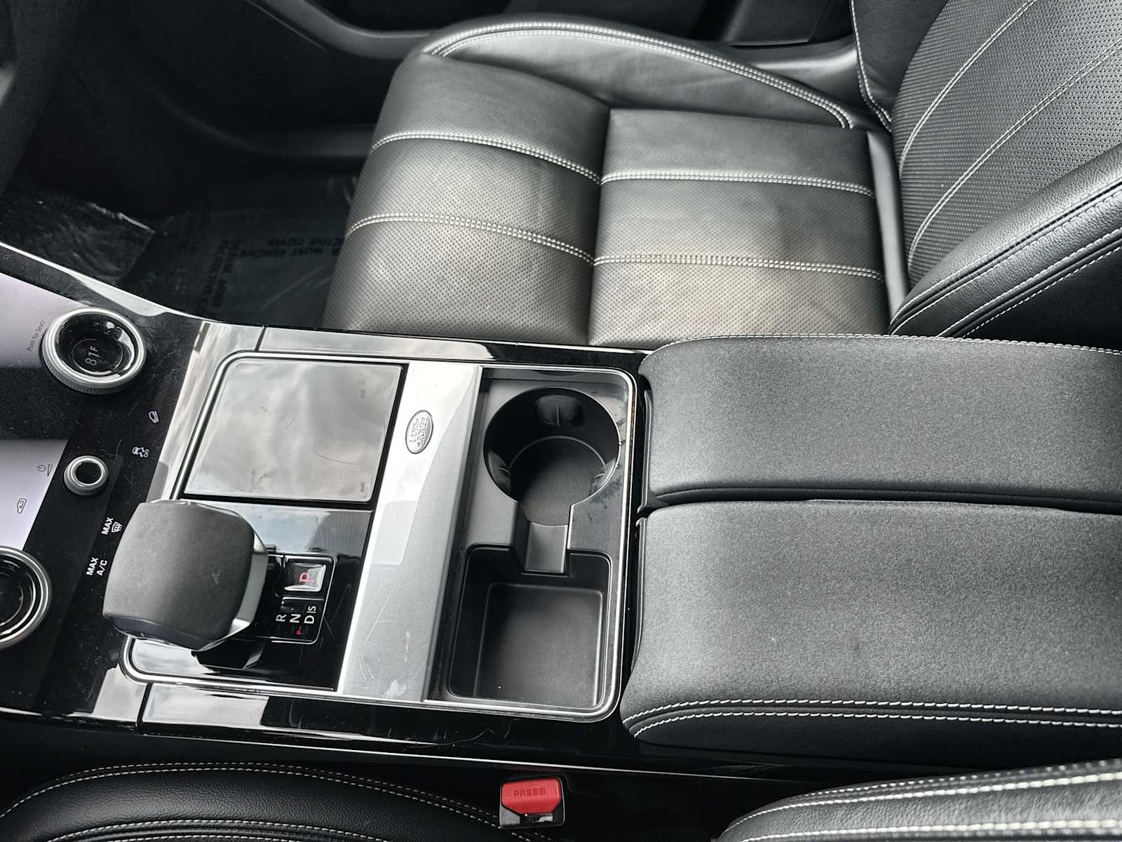 Thumbnail: 2023 Land Rover Range Rover Velar - 22