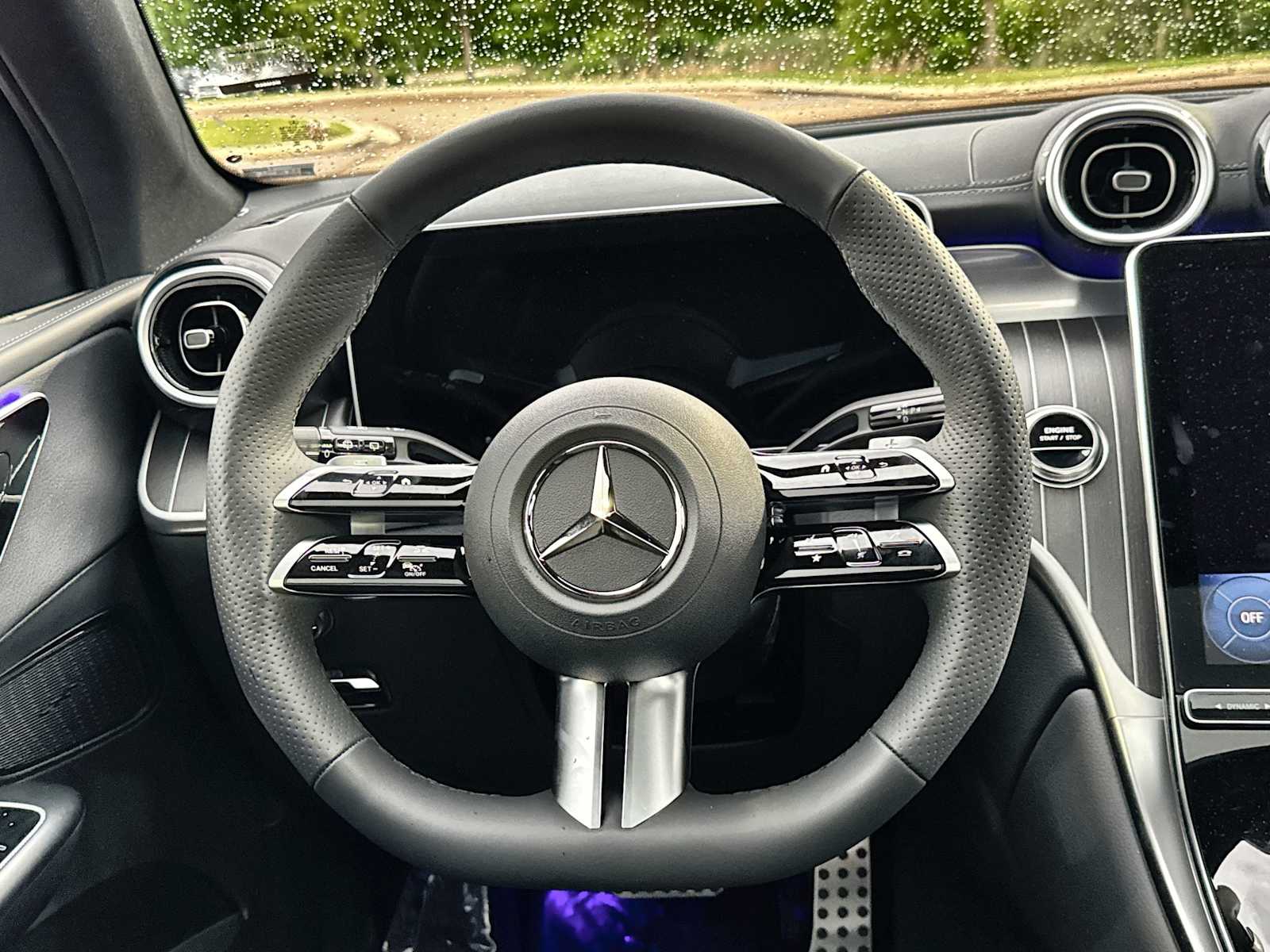 Thumbnail: 2025 Mercedes-Benz GLC - 21
