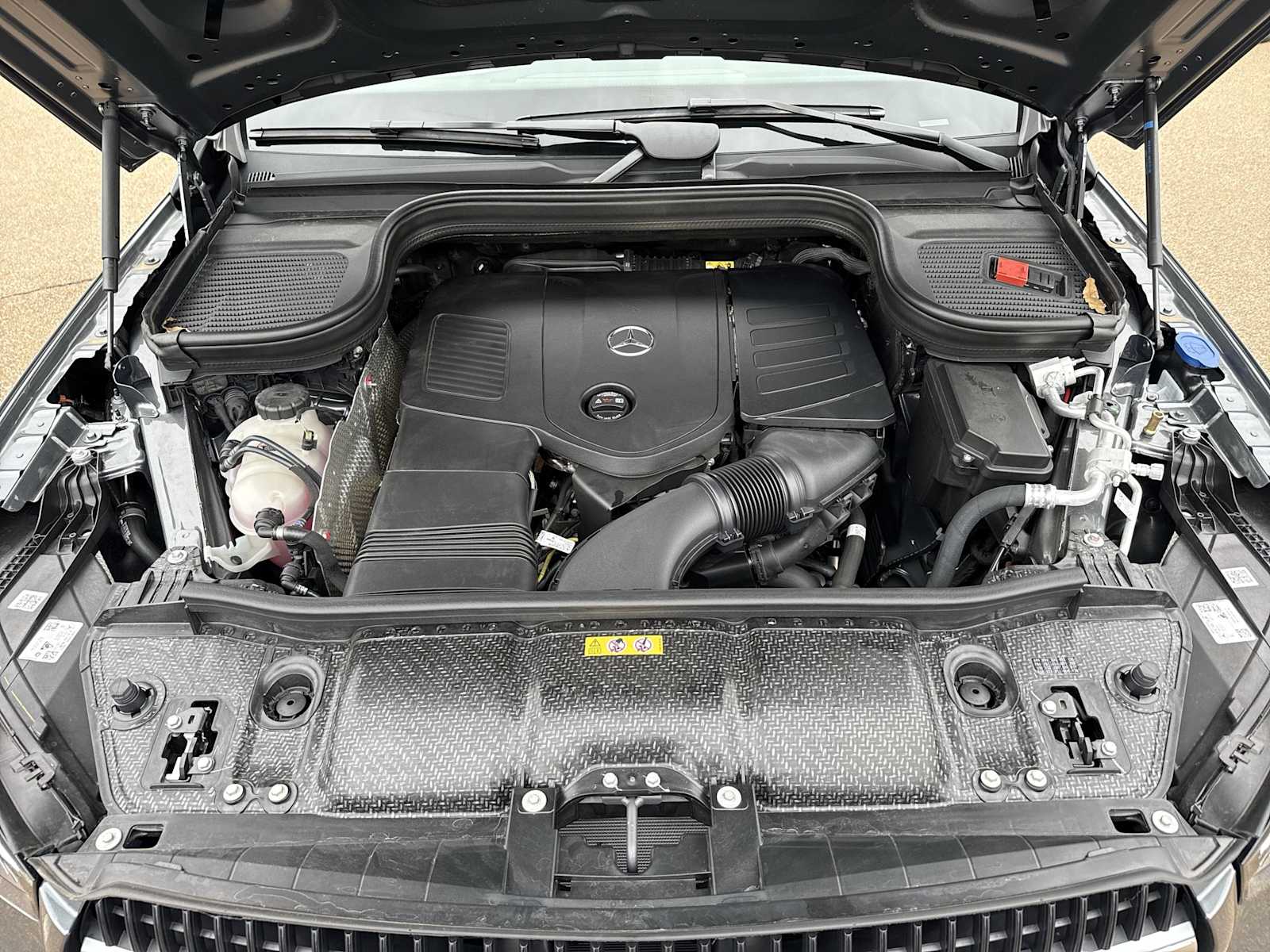 Thumbnail: 2026 Mercedes-Benz GLE - 13