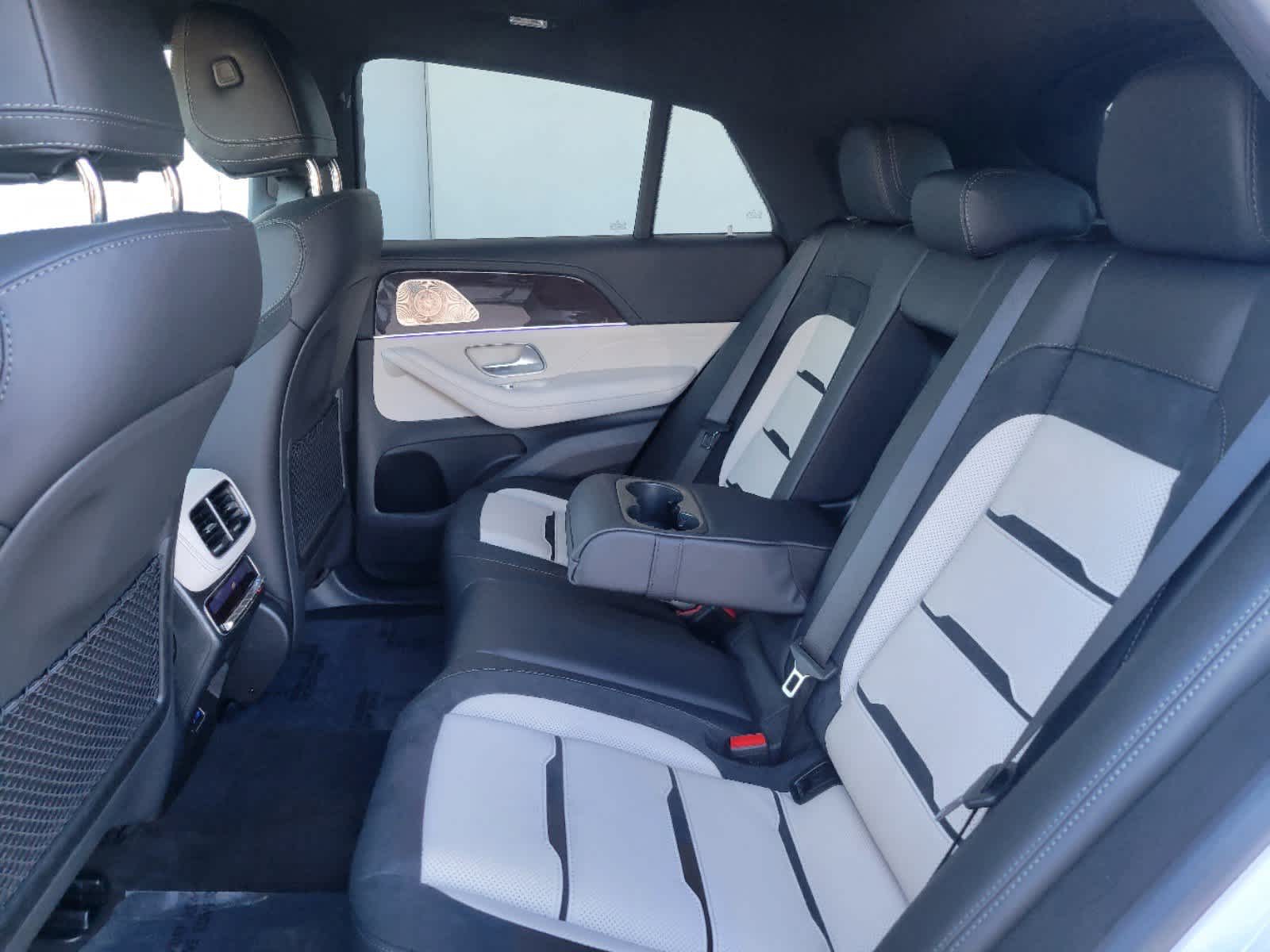 Thumbnail: 2025 Mercedes-Benz GLE - 12