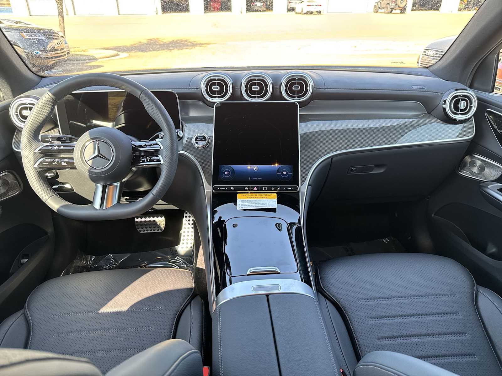 Thumbnail: 2026 Mercedes-Benz GLC - 14