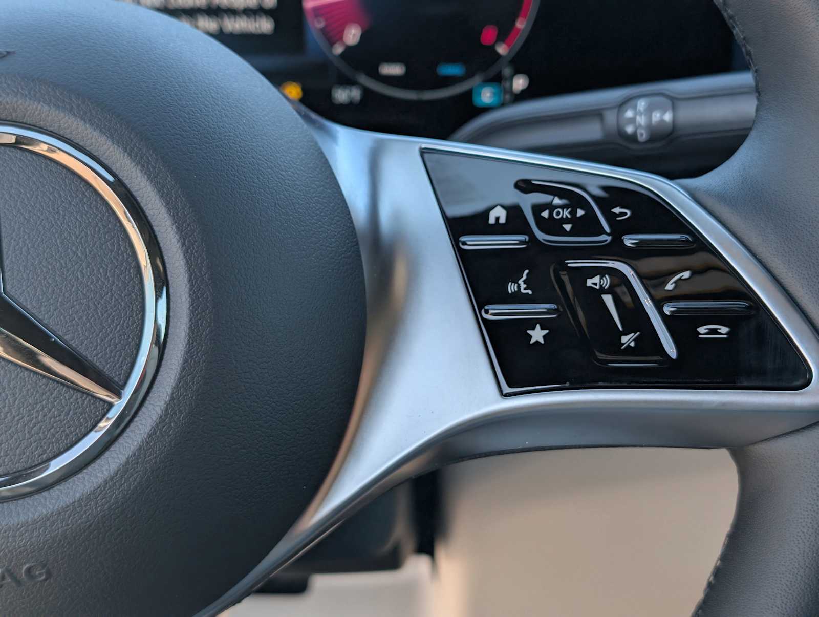 Thumbnail: 2026 Mercedes-Benz GLA - 12