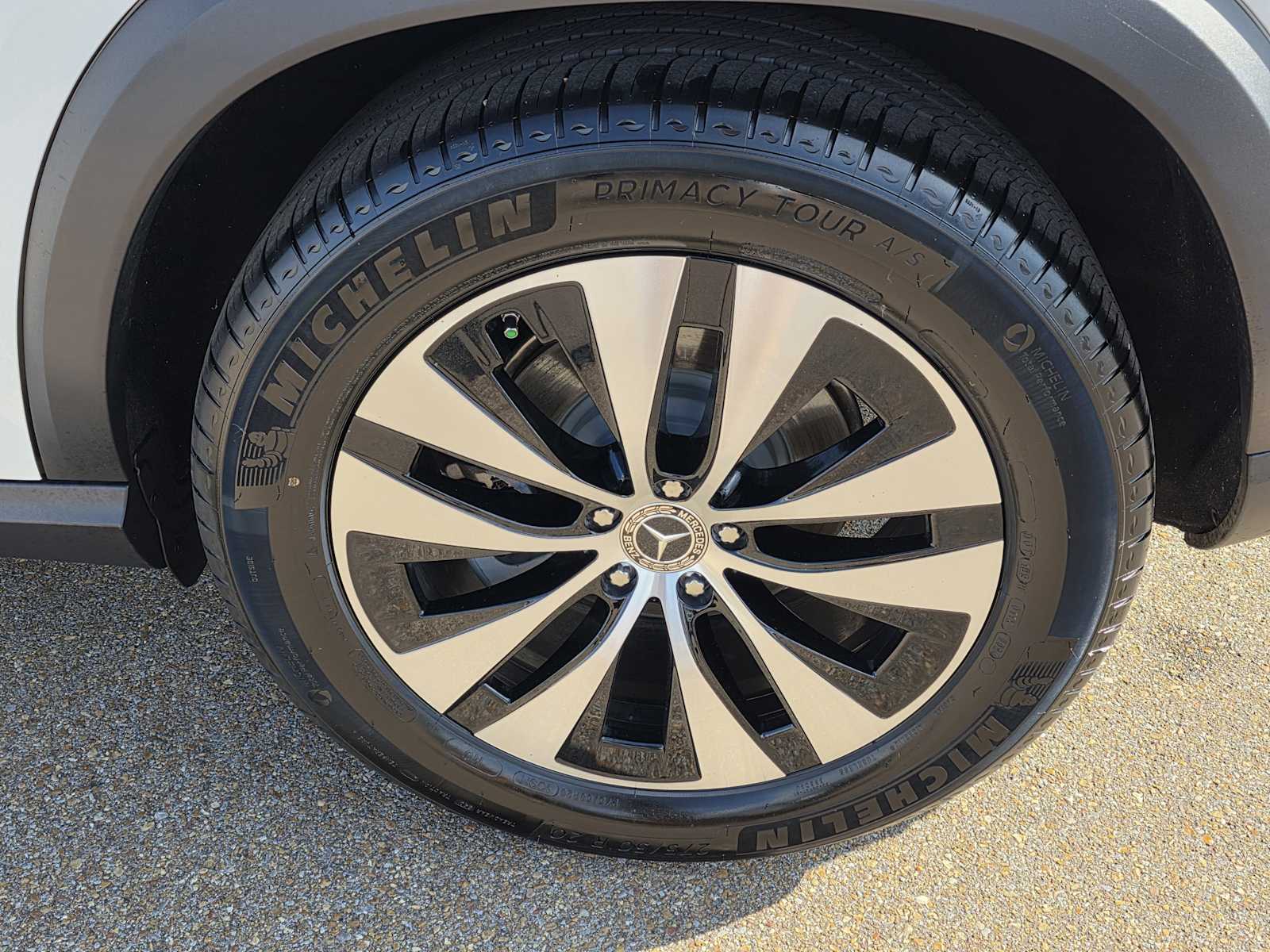 Thumbnail: 2025 Mercedes-Benz GLE - 25