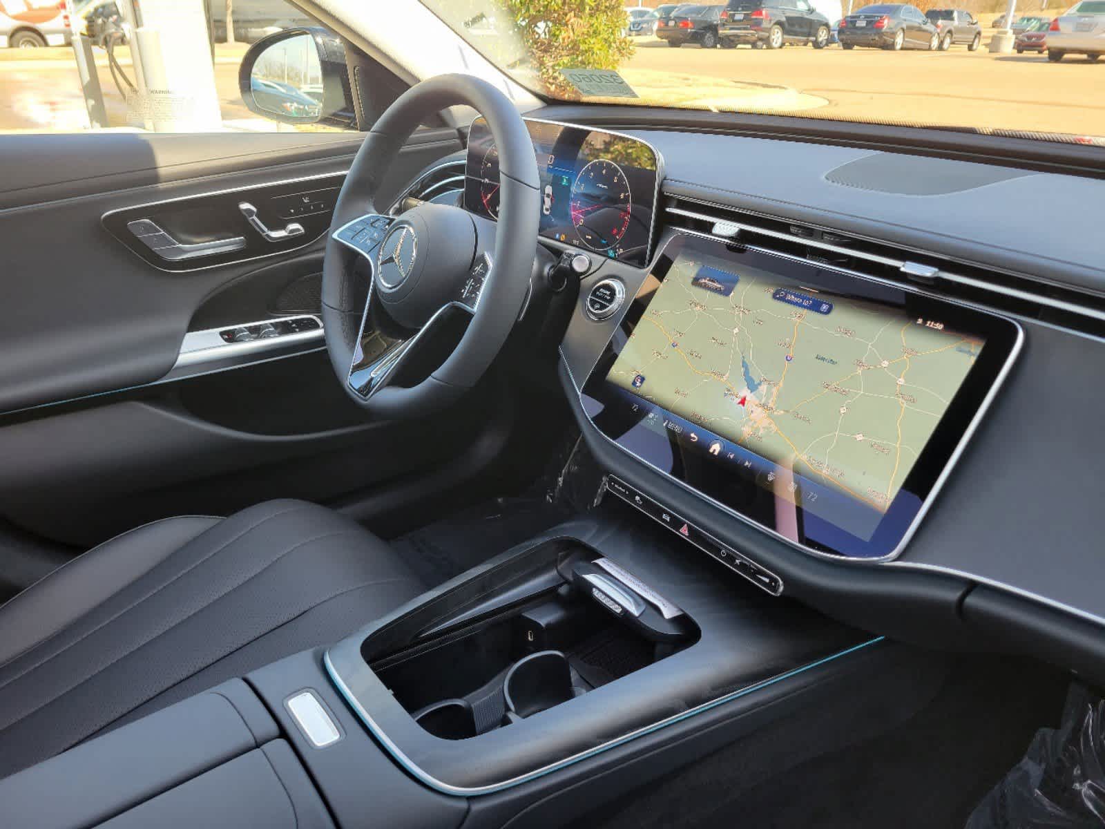 Thumbnail: 2025 Mercedes-Benz E-Class - 19