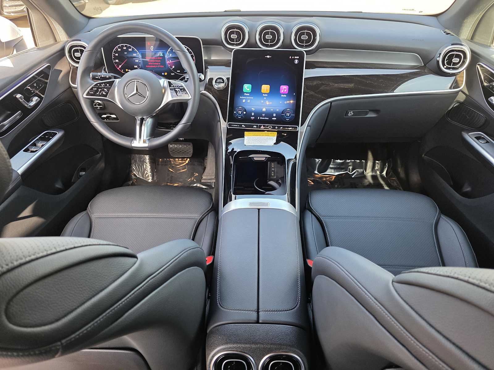 Thumbnail: 2025 Mercedes-Benz GLC - 8