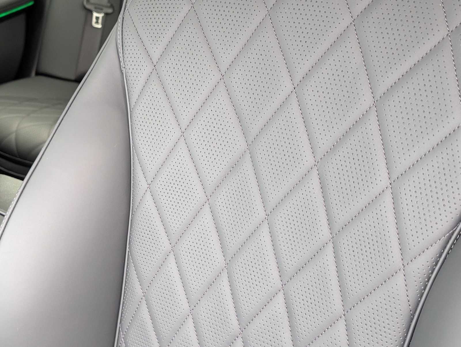 Thumbnail: 2024 Mercedes-Benz E-Class - 21