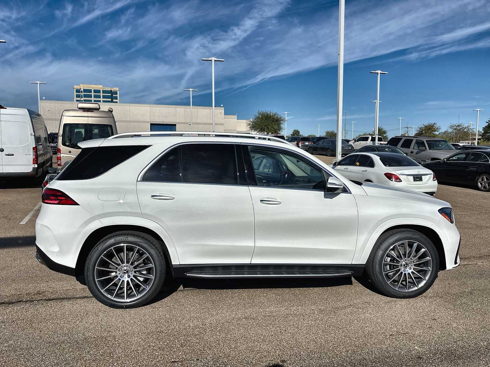 Thumbnail: 2026 Mercedes-Benz GLE - 10