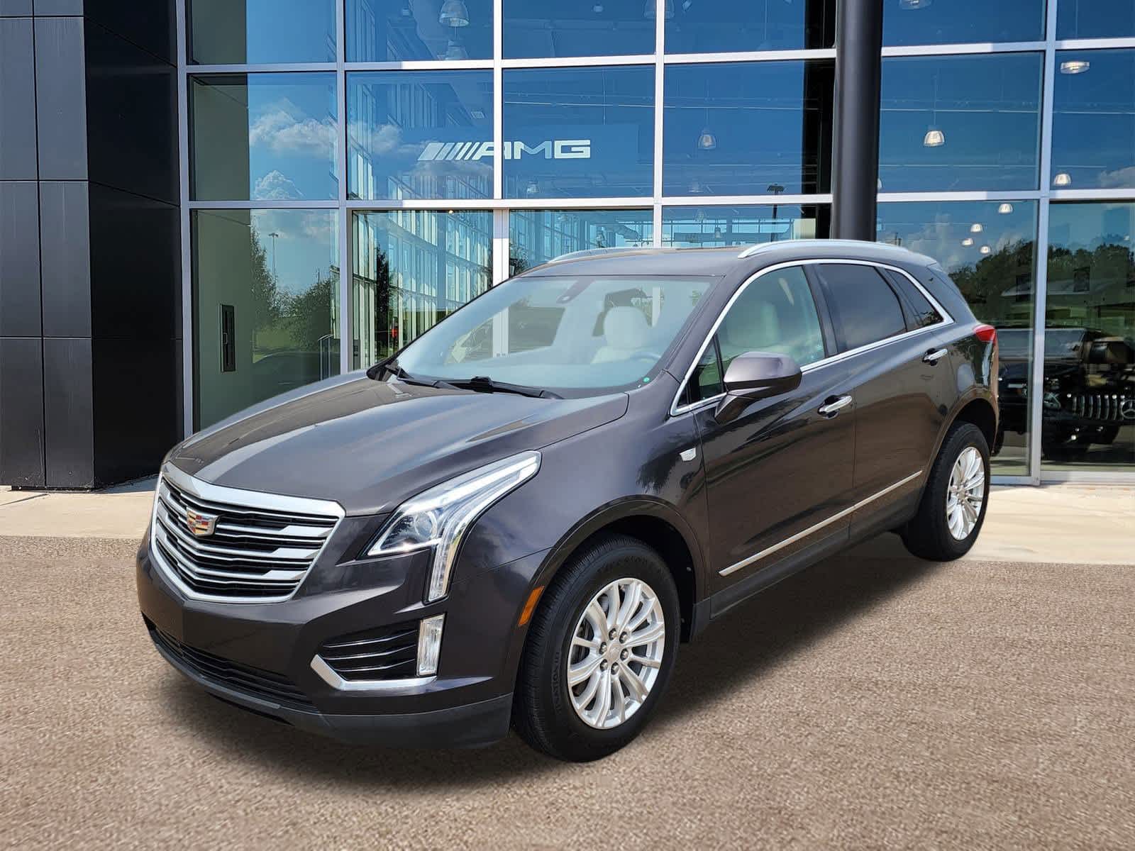 Thumbnail: 2017 Cadillac XT5 - 2