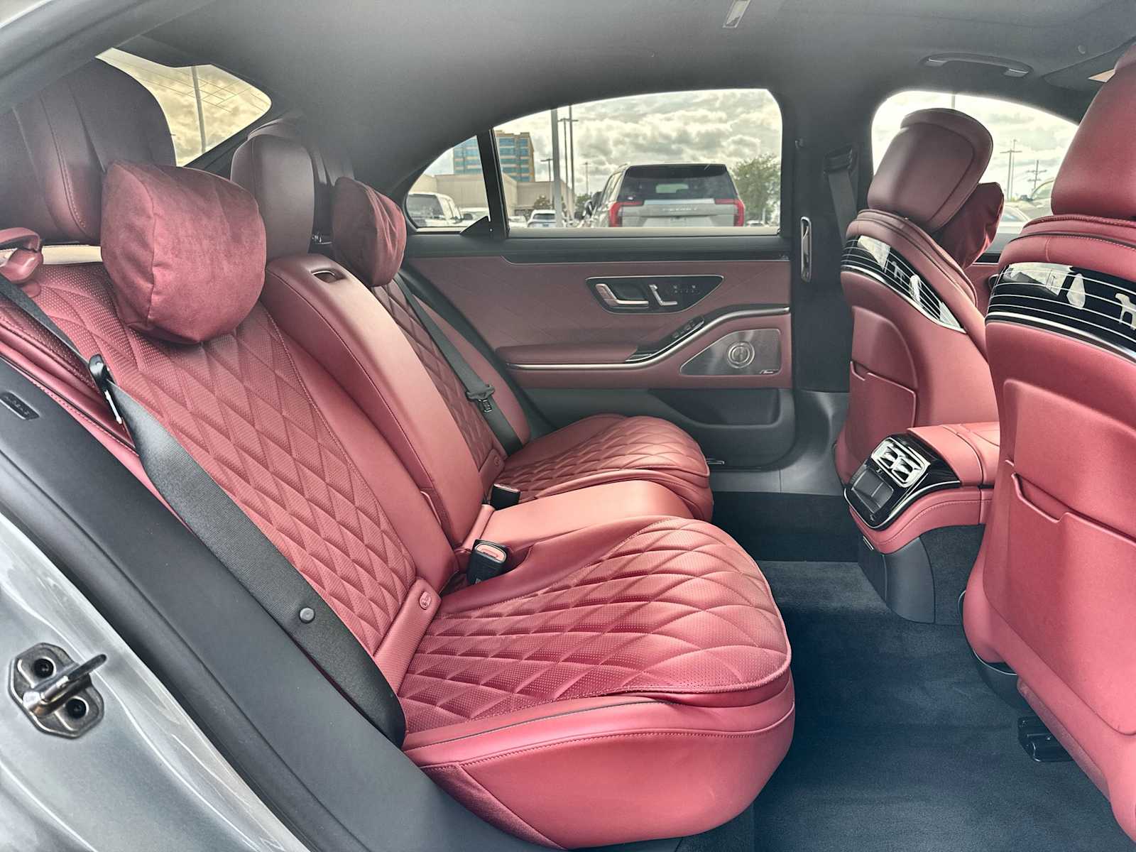 Thumbnail: 2025 Mercedes-Benz S-Class - 19