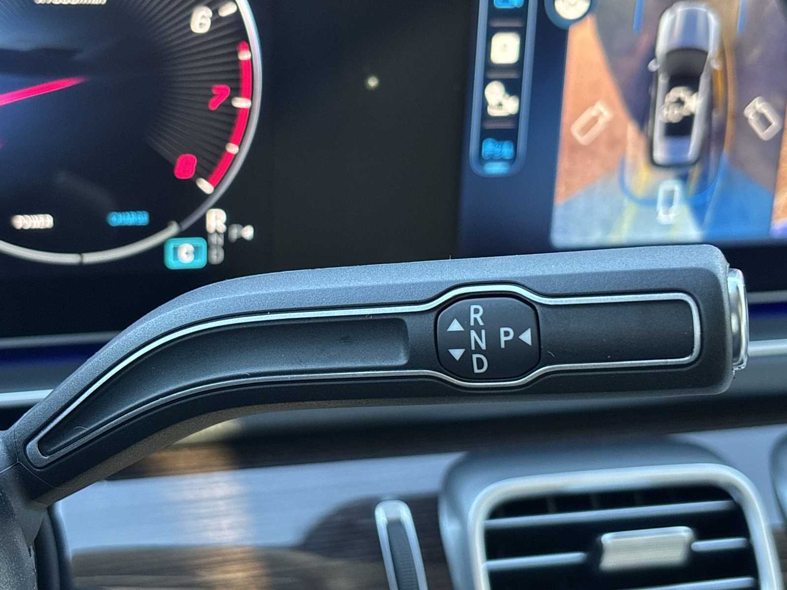 Thumbnail: 2026 Mercedes-Benz GLE - 24