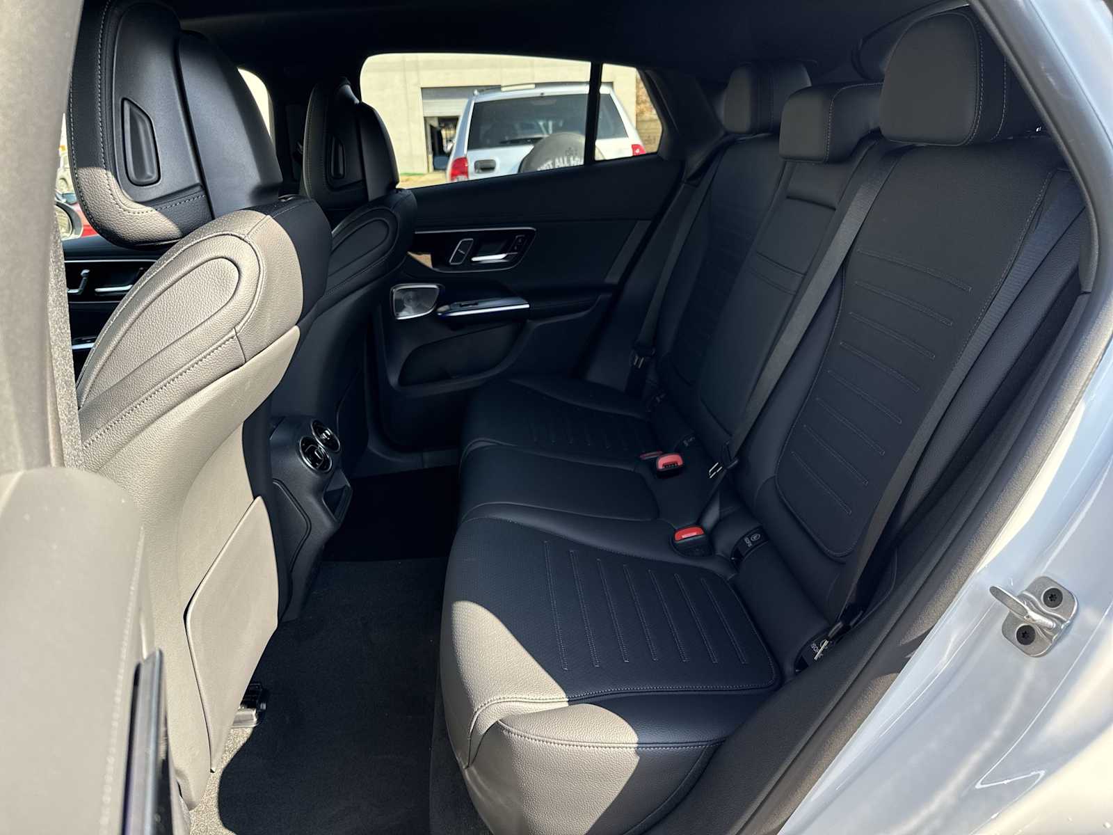 Thumbnail: 2026 Mercedes-Benz GLC - 18