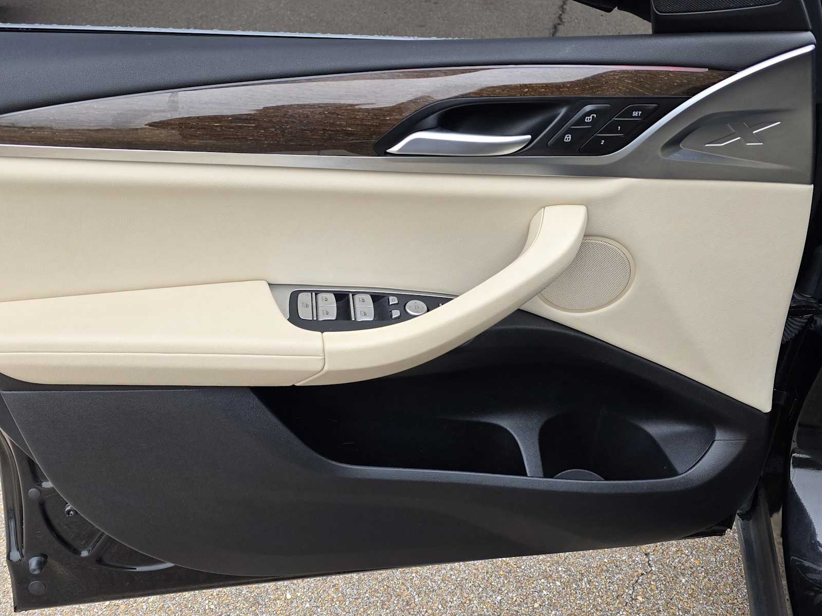 Thumbnail: 2024 BMW X3 - 16