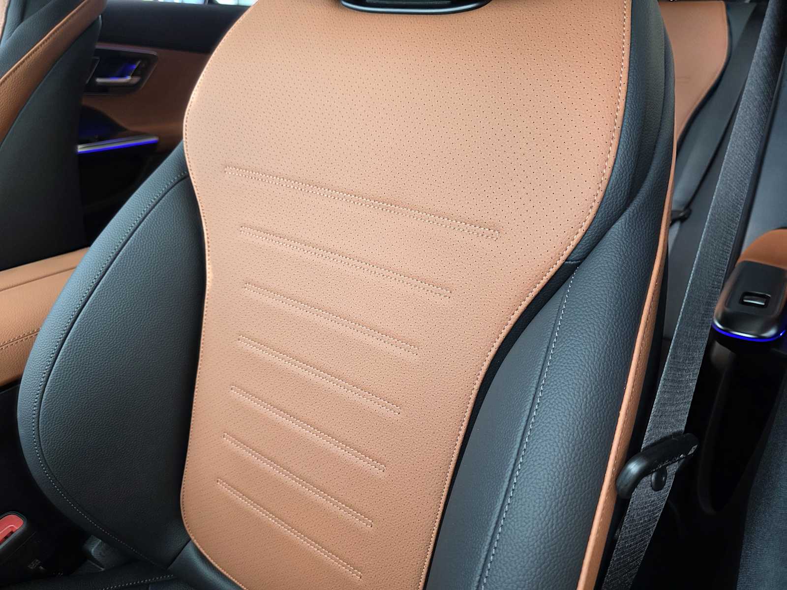 Thumbnail: 2026 Mercedes-Benz C-Class - 12