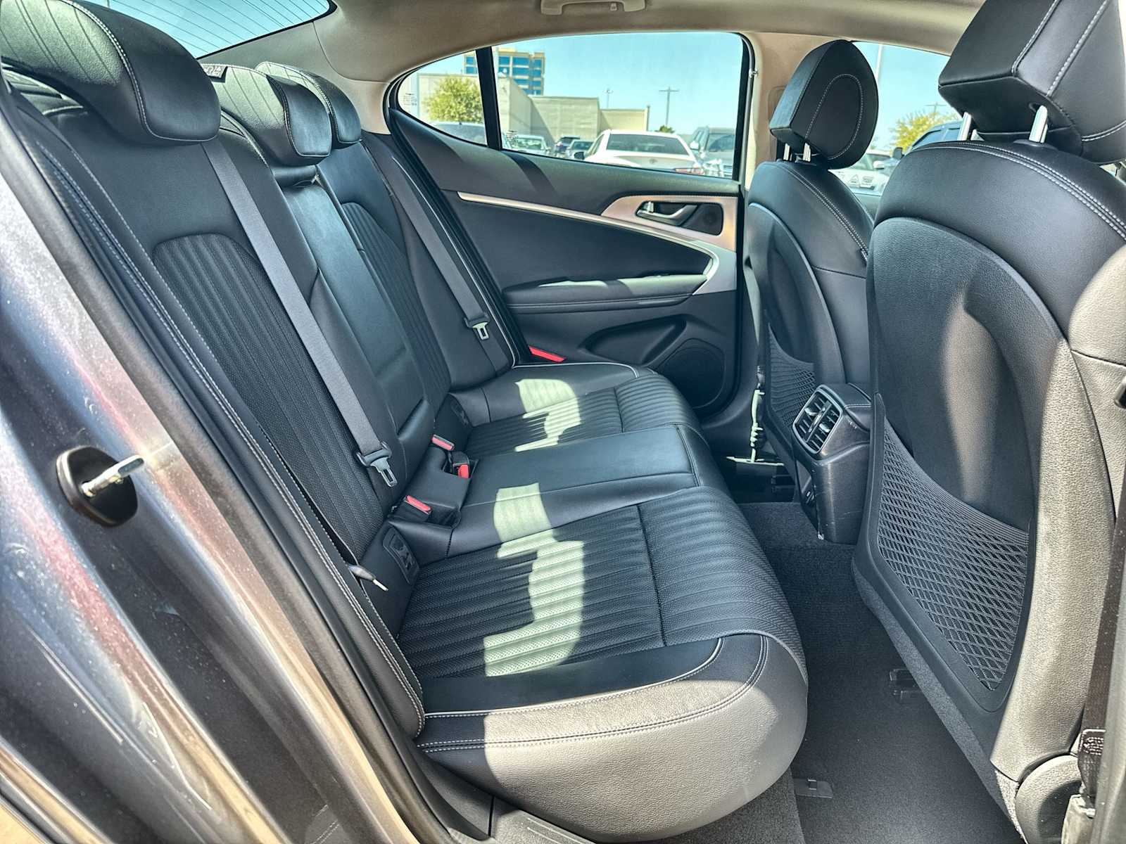 Thumbnail: 2022 Genesis G70 - 19