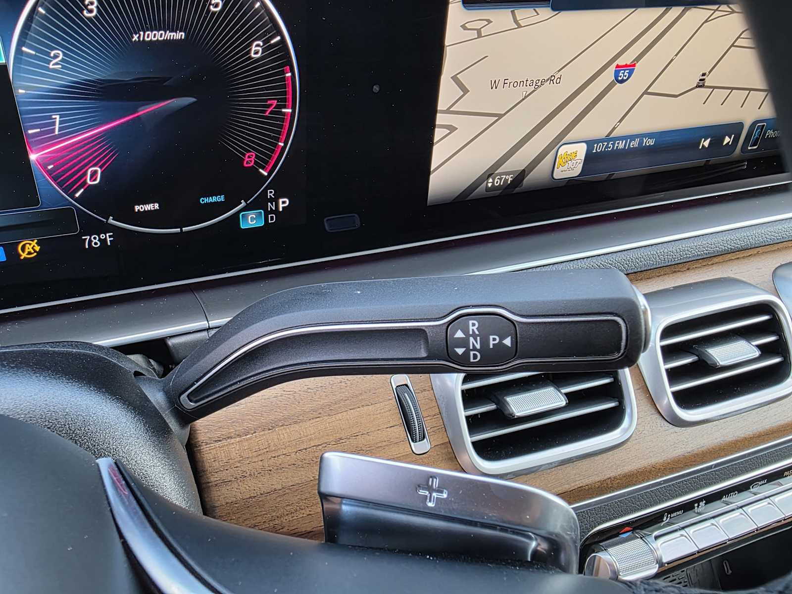 Thumbnail: 2025 Mercedes-Benz GLE - 21