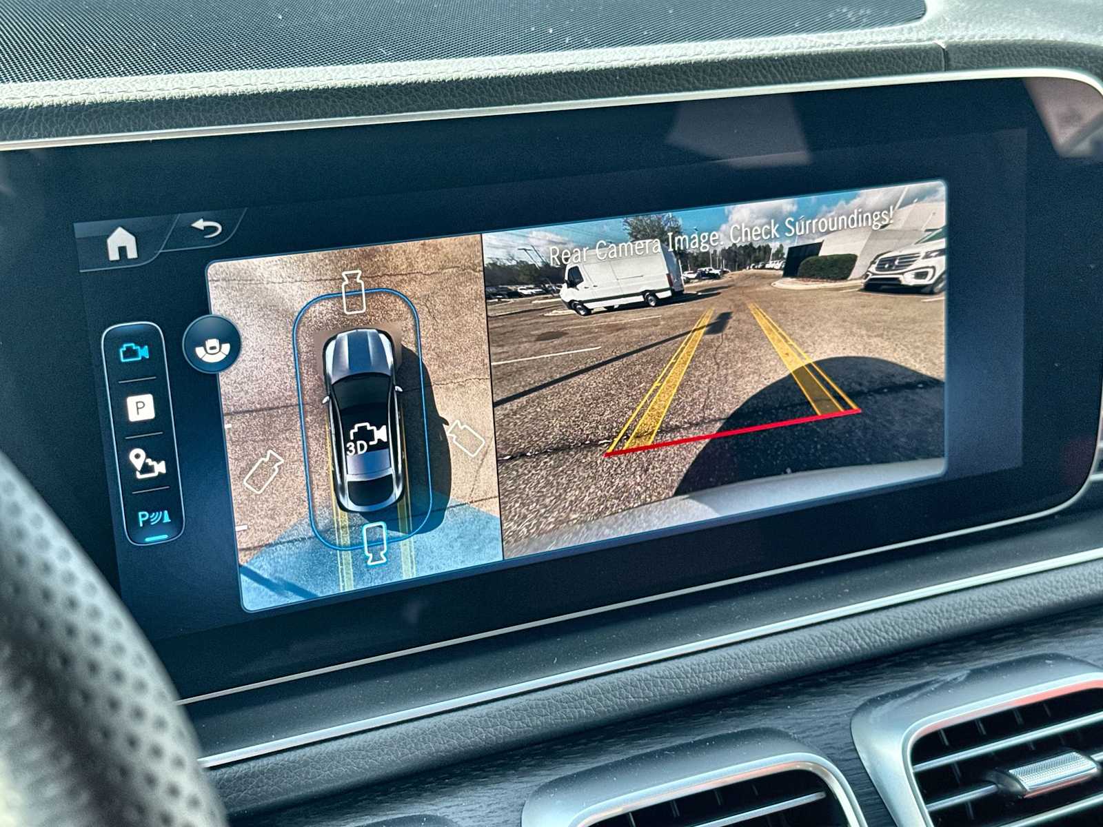 Thumbnail: 2026 Mercedes-Benz GLE - 27