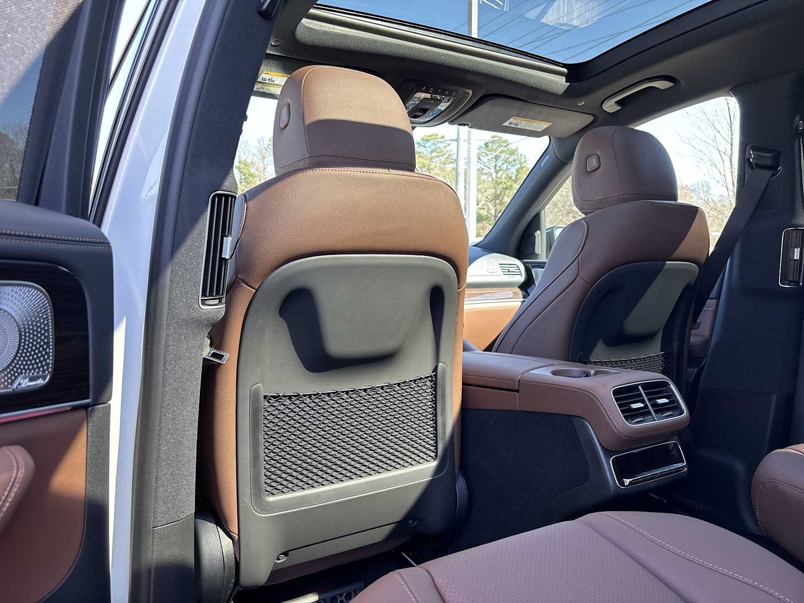 Thumbnail: 2026 Mercedes-Benz GLS - 16