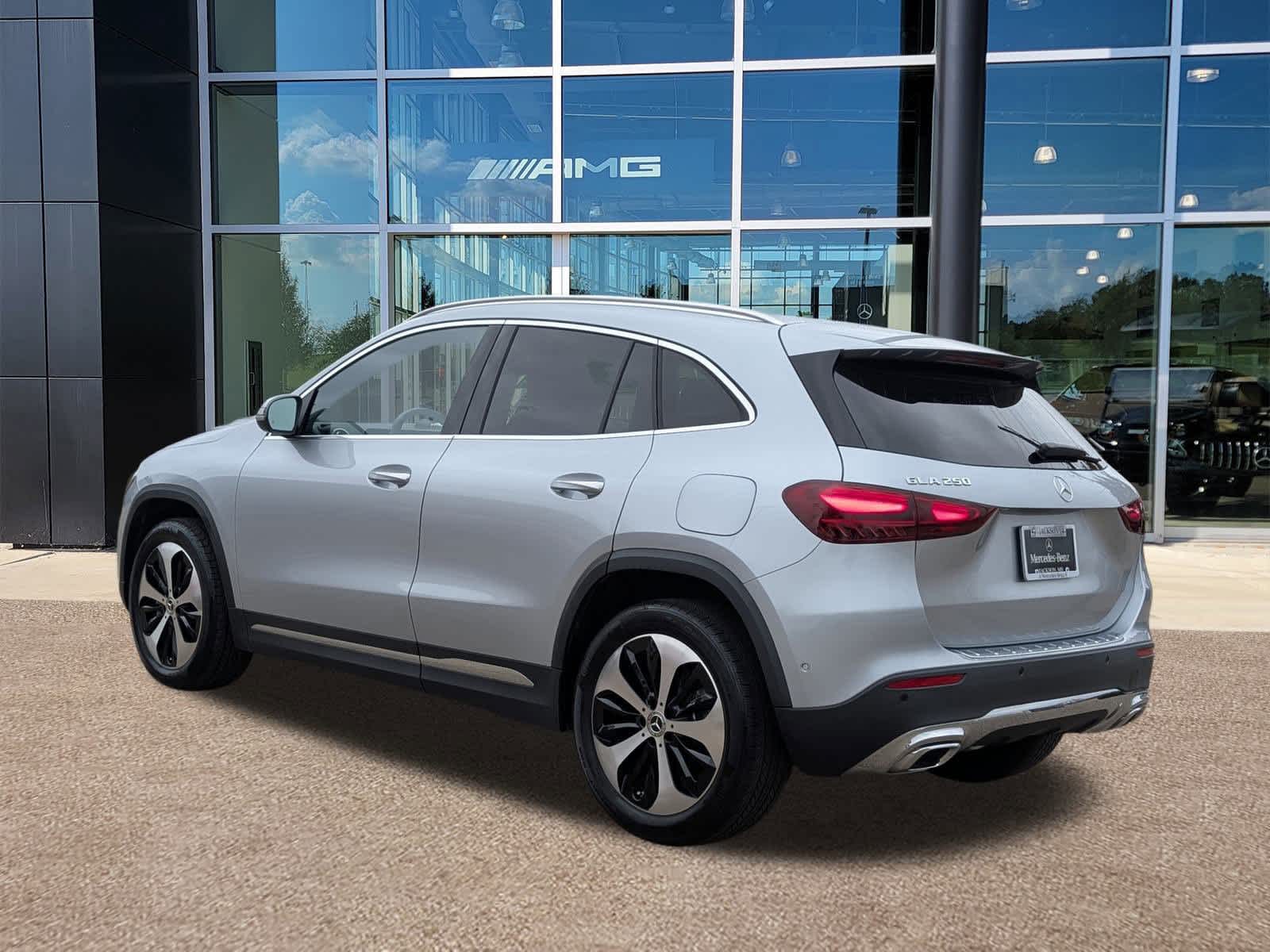 Thumbnail: 2025 Mercedes-Benz GLA - 7