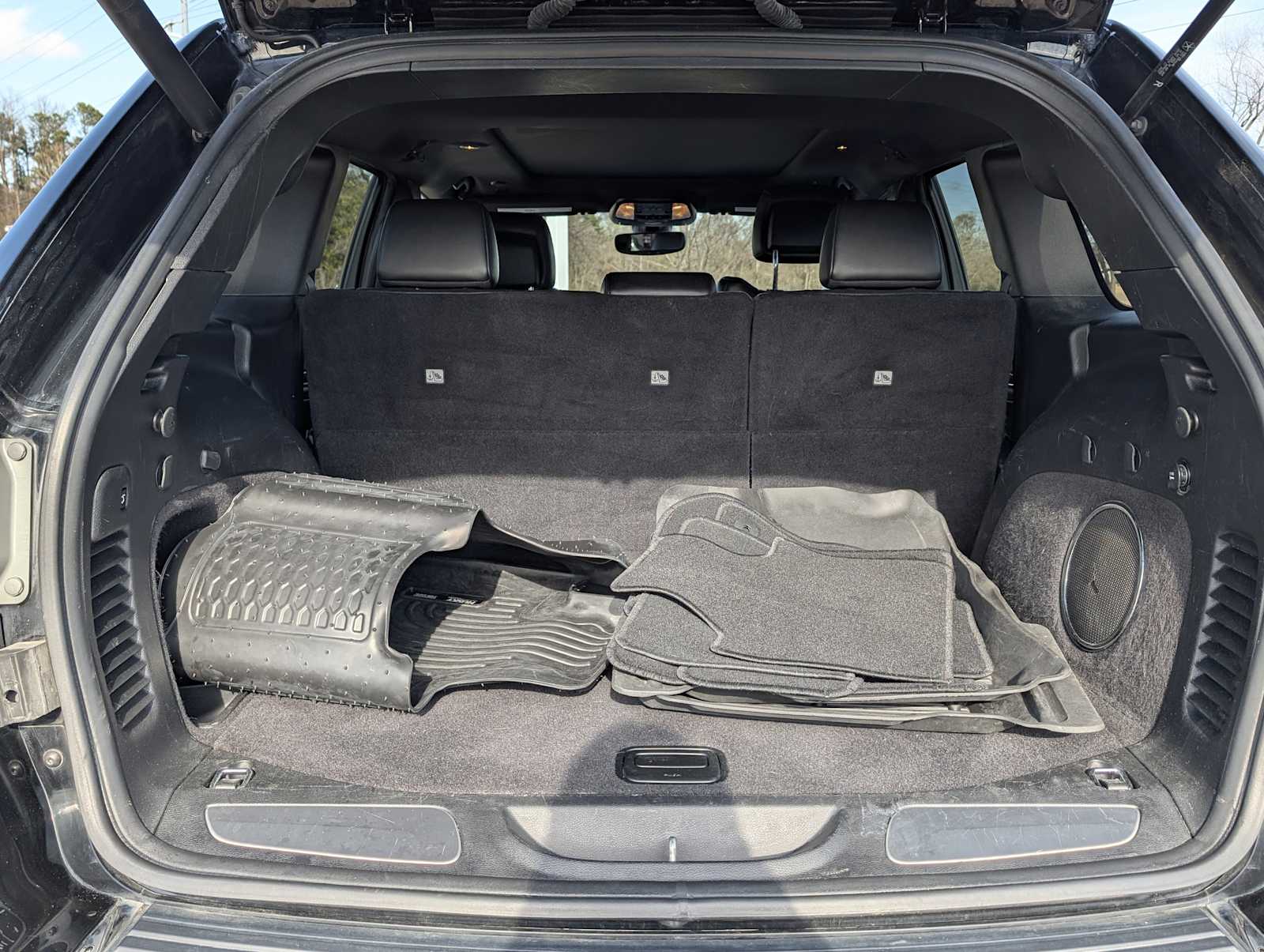 Thumbnail: 2019 Jeep Grand Cherokee - 32