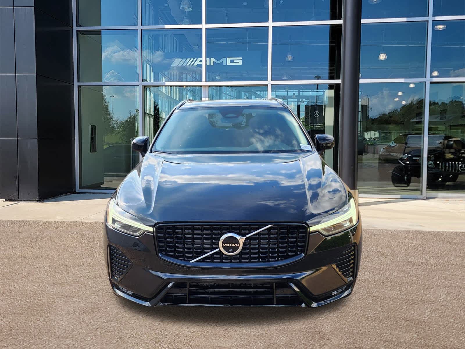 2023 Volvo XC60 B5 Plus 24