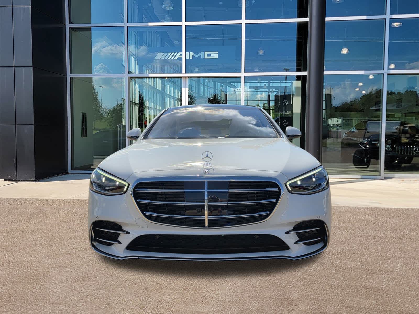 2026 Mercedes Benz S 500 4MATIC photo 2
