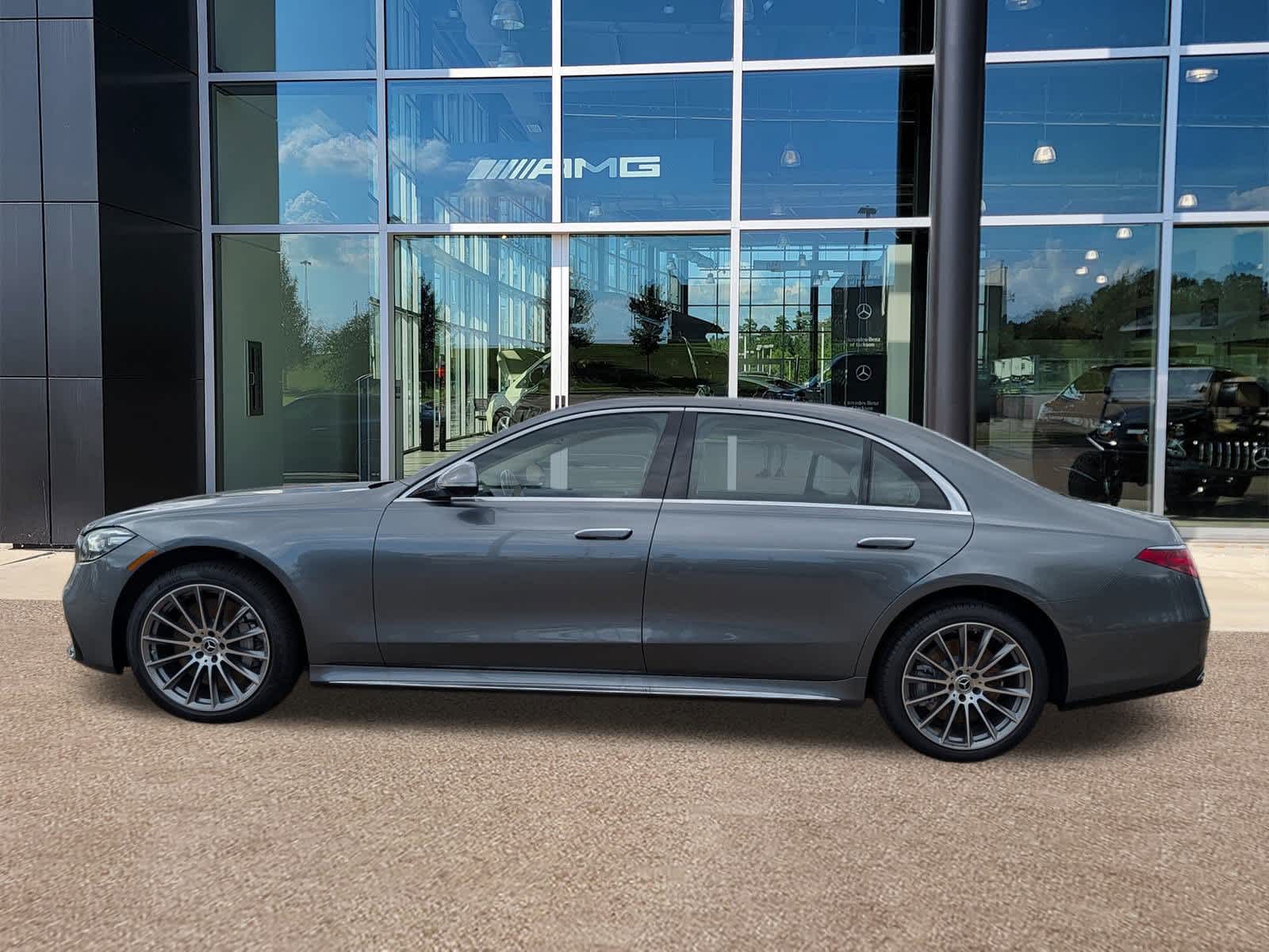 Thumbnail: 2026 Mercedes-Benz S-Class - 3