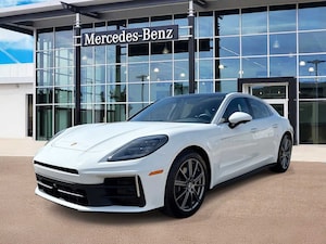 2025 Porsche Panamera Sedan