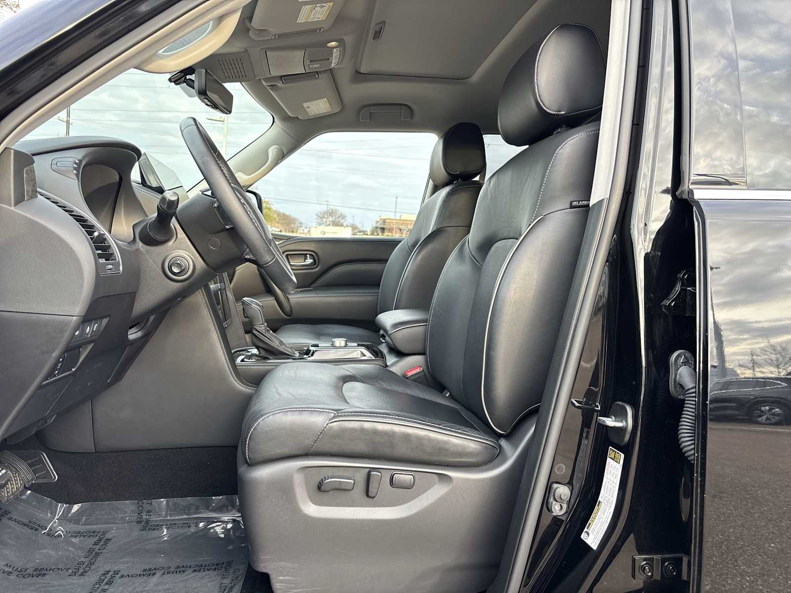 Thumbnail: 2022 INFINITI QX80 - 14