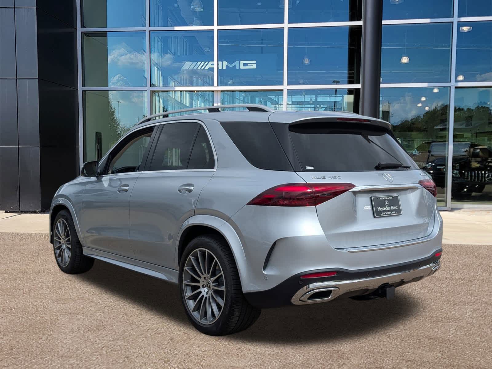 Thumbnail: 2026 Mercedes-Benz GLE - 5