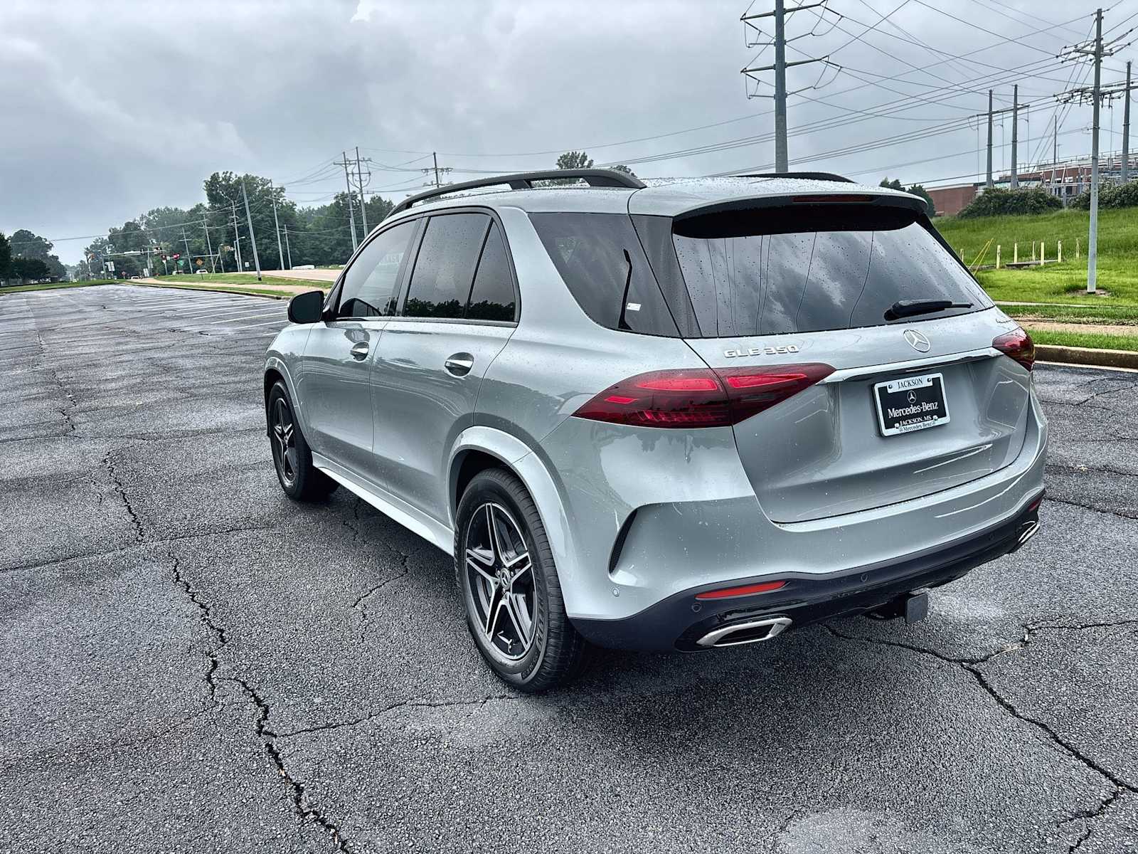 Thumbnail: 2026 Mercedes-Benz GLE - 6