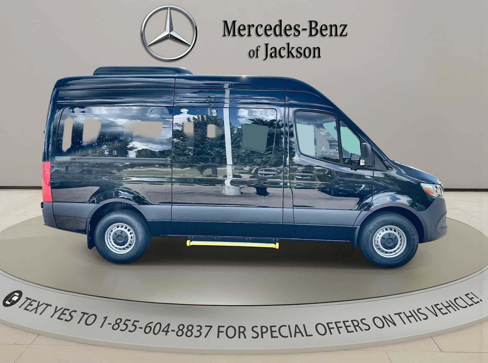 Thumbnail: 2026 Mercedes-Benz Sprinter - 9